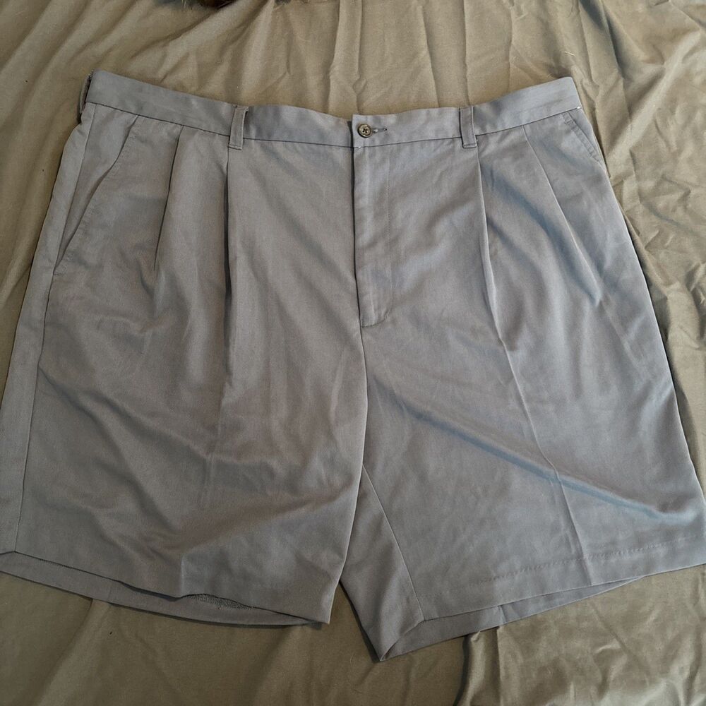 IZOD Golf Men’s Size 42 Waist 8” Inseam Slate Blue Shorts Pleated Front